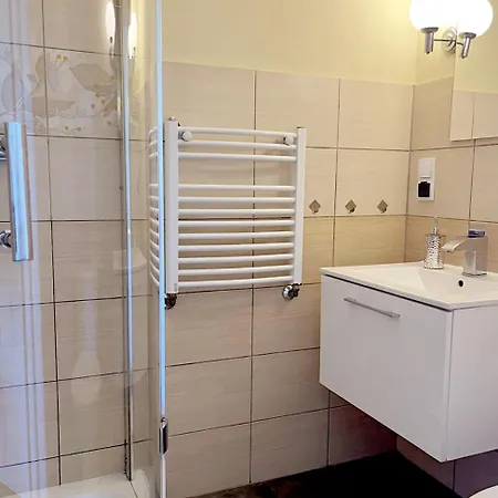 Na Bani-apartamenty I Kwatera prywatna *
